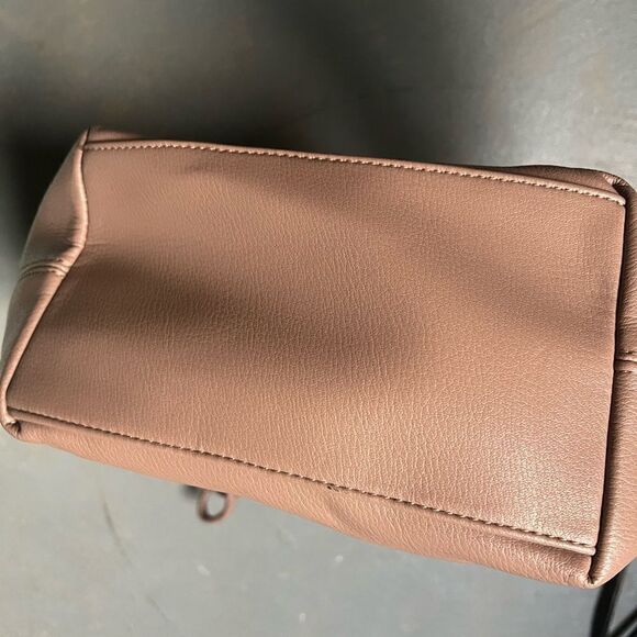 Soft Shoulder Handbag - A New Day color Sandpiper - Picture 10 of 12